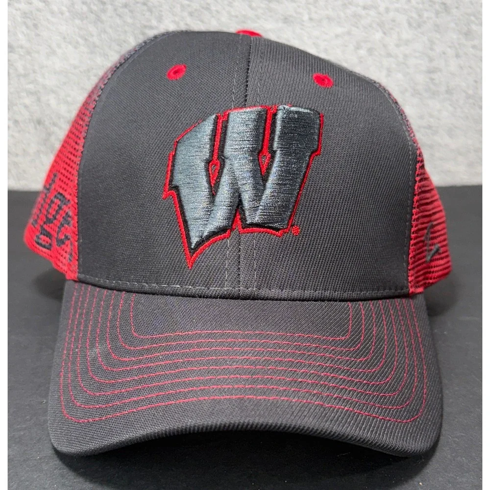 Zephyr Trucker Hat Mens OSFA Grey Red Wisconsin Badgers Snapback Mesh Cap
